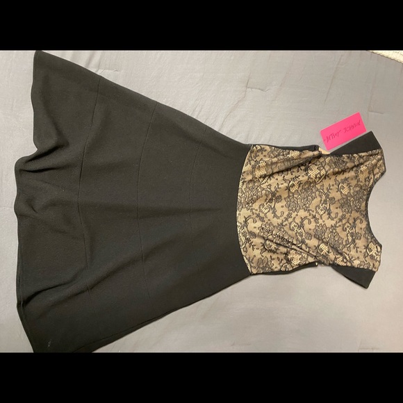 Dress - Picture 2 of 3